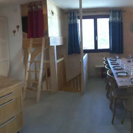 L'establou * Vars (Hautes-Alpes)